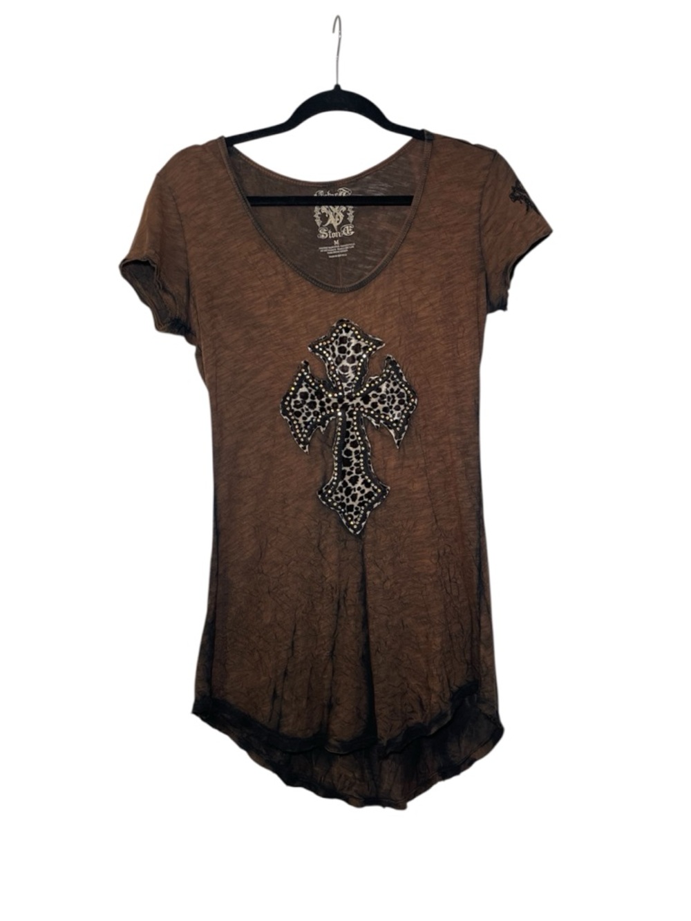 Velvet Stone Brown Short Sleeve Cross Appliqué Women's Tee Size Medium
